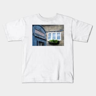 Cotswolds Cottage Tetbury Gloucestershire England Kids T-Shirt